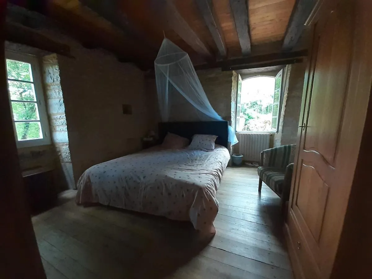 Croix de Grandroque - chambres d'hotes- Guesthouse -pass sanitaire nécessaire- Concores 0*,  France